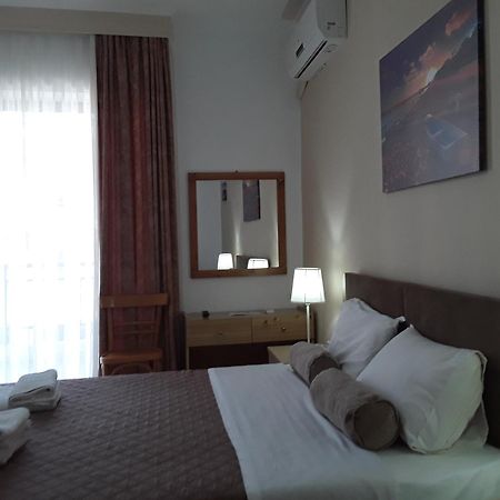 Hause Zorbas Aparthotel Паралия Дионисиу Стая снимка