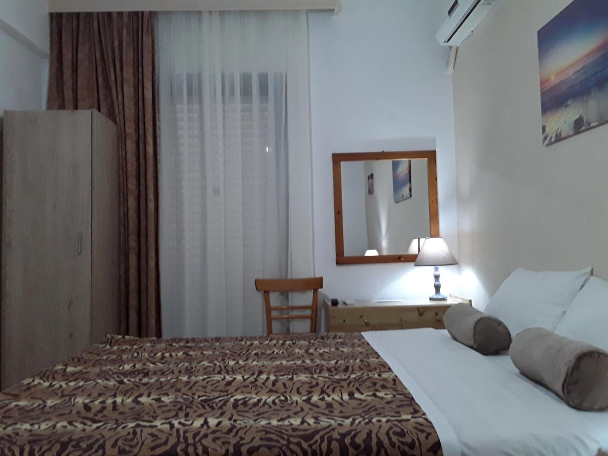 Hause Zorbas Aparthotel Паралия Дионисиу Стая снимка