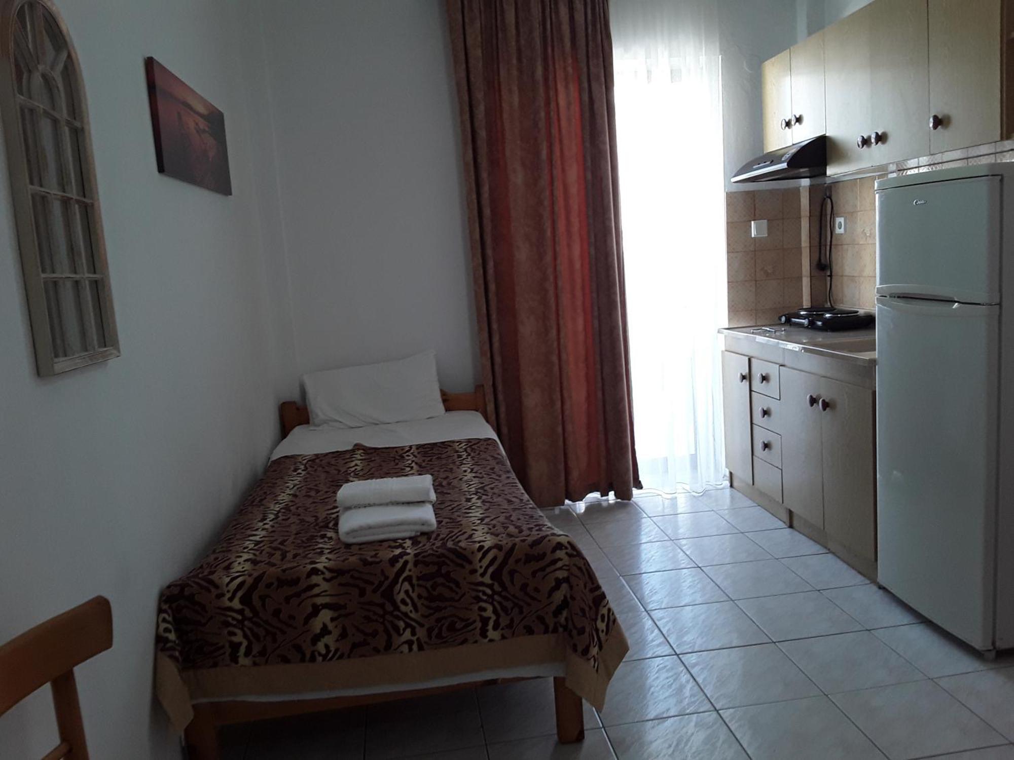 Hause Zorbas Aparthotel Паралия Дионисиу Стая снимка